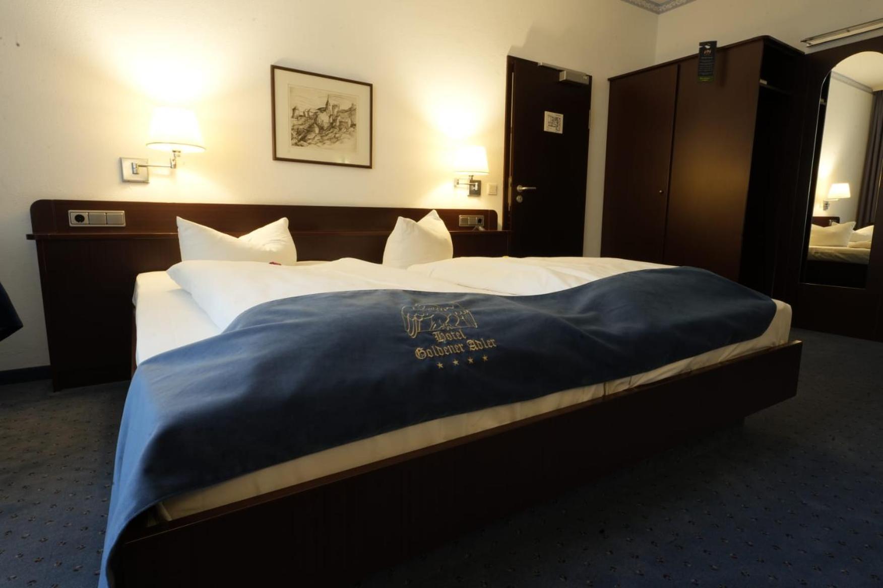 Hotel Goldener Adler 바우트젠 외부 사진