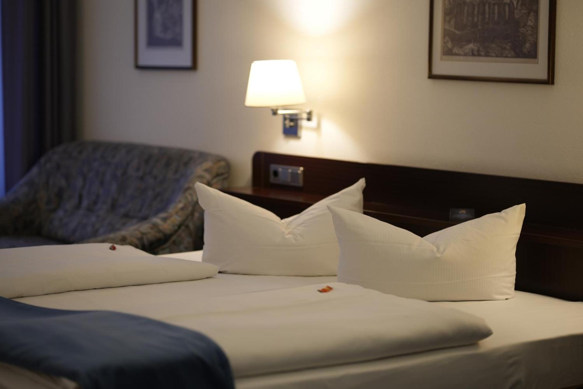 Hotel Goldener Adler 바우트젠 외부 사진