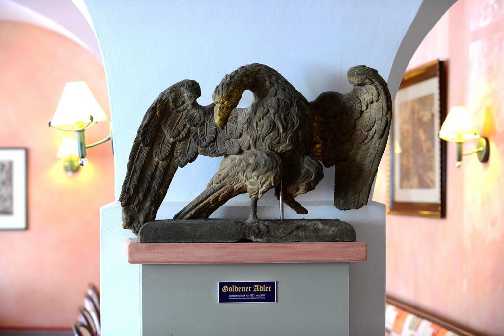 Hotel Goldener Adler 바우트젠 외부 사진