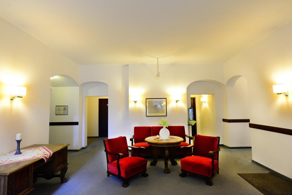 Hotel Goldener Adler 바우트젠 외부 사진