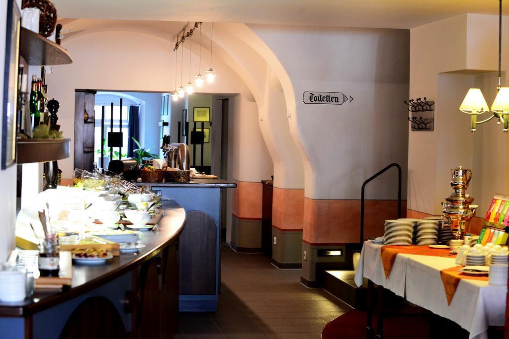 Hotel Goldener Adler 바우트젠 외부 사진