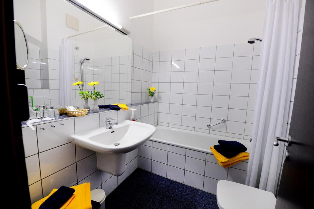 Hotel Goldener Adler 바우트젠 외부 사진